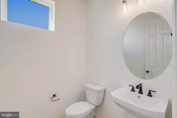 Middletown, VA 22645,120 MIDSUMMER LN