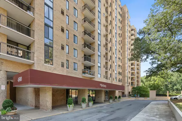 Arlington, VA 22204,4500 S FOUR MILE RUN DR #1215