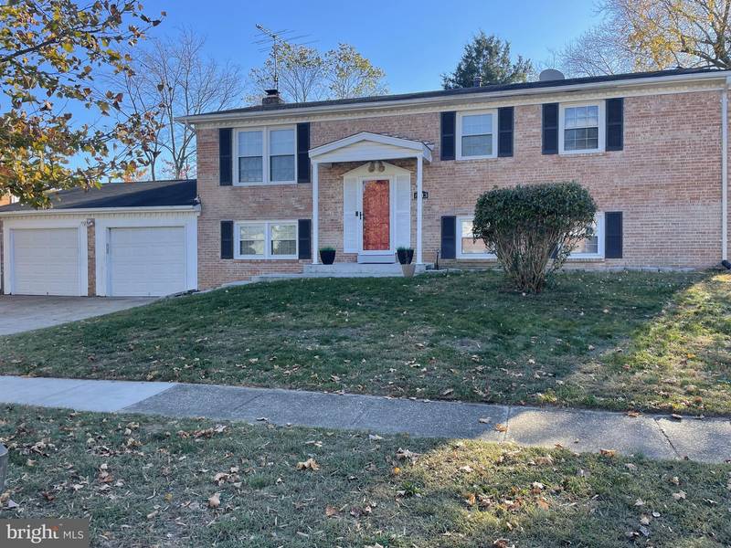 8913 CANBERRA DR, Clinton, MD 20735