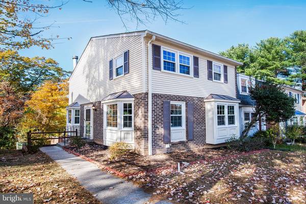 5008 HEAD CT, Fairfax, VA 22032