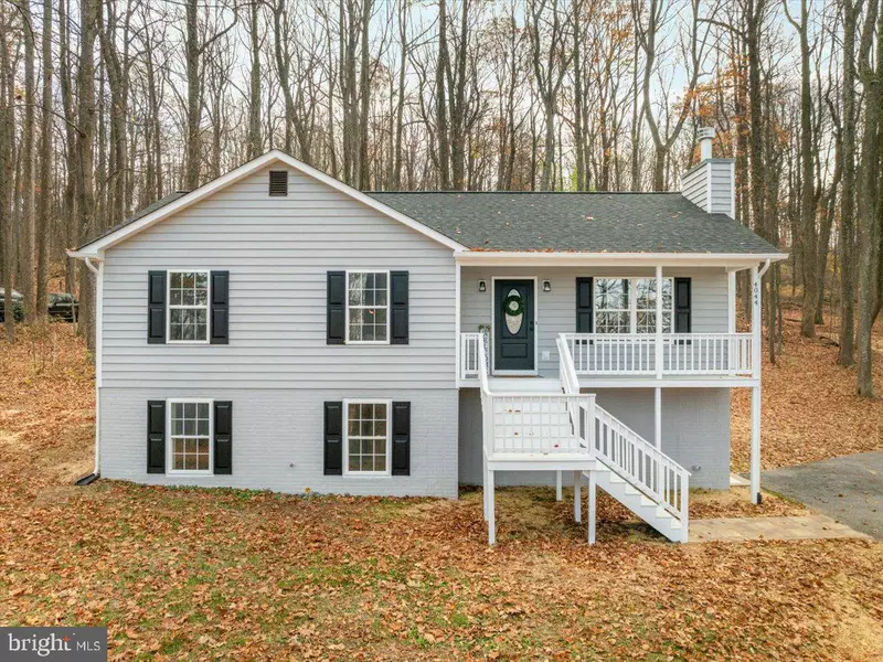 4044 BLUE MOUNTAIN RD, Front Royal, VA 22630