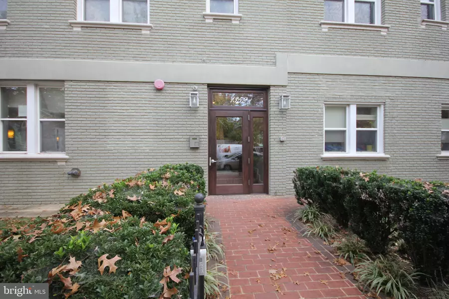 1352 LONGFELLOW ST NW #302, Washington, DC 20011