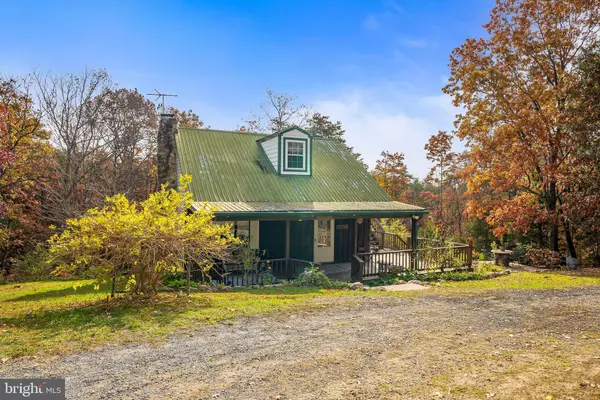 727 HICKORY LN,  Mount Jackson,  VA 22842