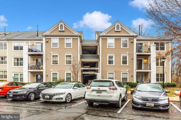 15313 DIAMOND COVE TER #8-8, Rockville, MD 20850