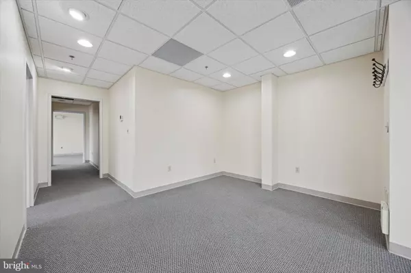 Royersford, PA 19468,460 LEWIS RD #210