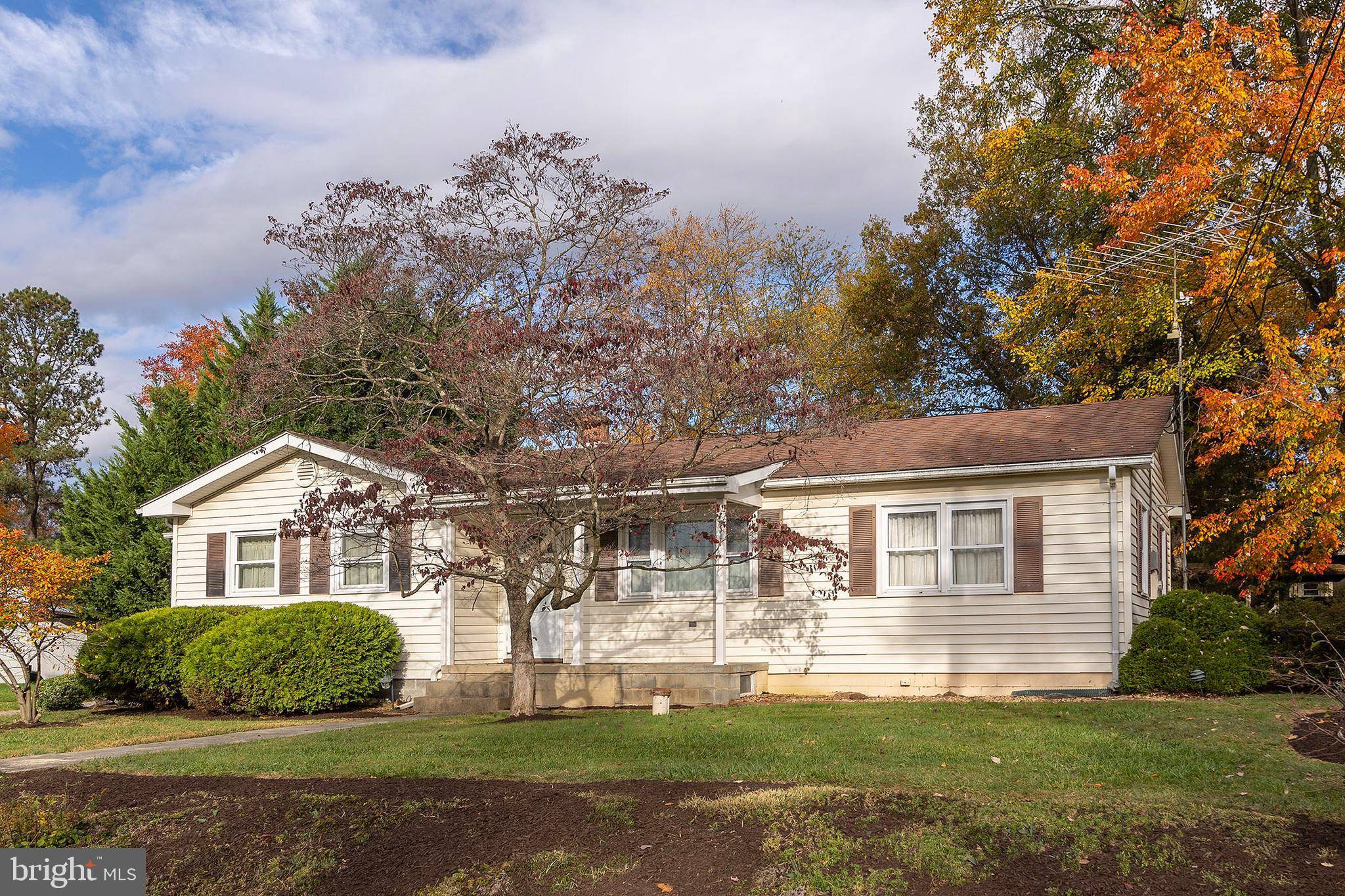 114 HARRISON LN, Winchester, VA 22602
