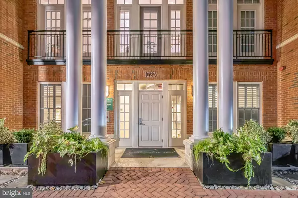 1023 N ROYAL ST N #212, Alexandria, VA 22314