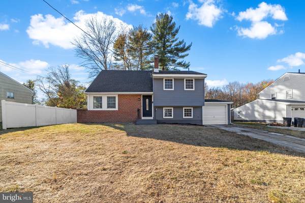 19 PATERSON AVE, Pennsville, NJ 08070