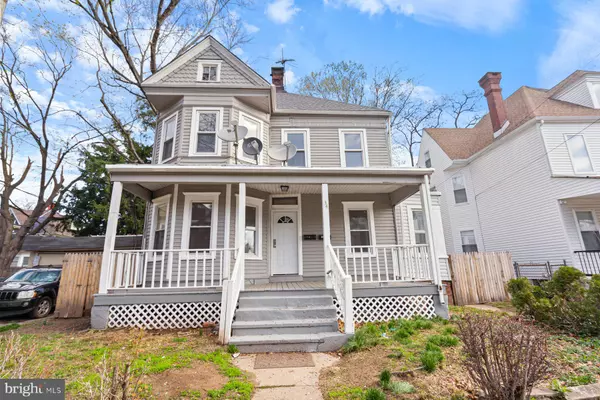 34 CUMBERLAND AVE, Trenton, NJ 08618