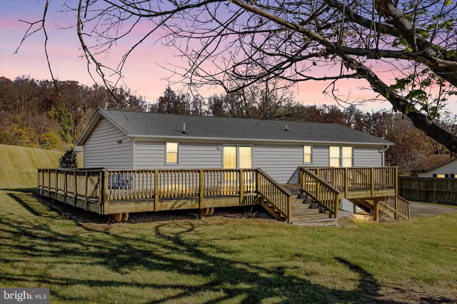 9575 WOODLAND DR, Woodsboro, MD 21798