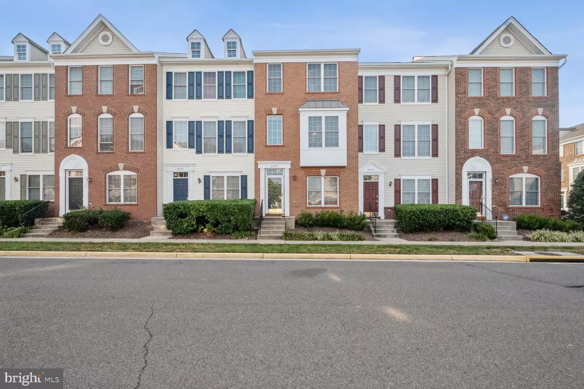 Chantilly, VA 20152,25365 SHIPLEY TER