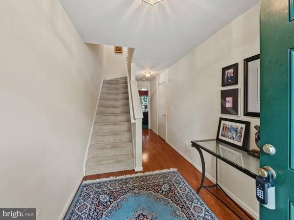 Reston, VA 20190,1711 BLUE FLINT CT