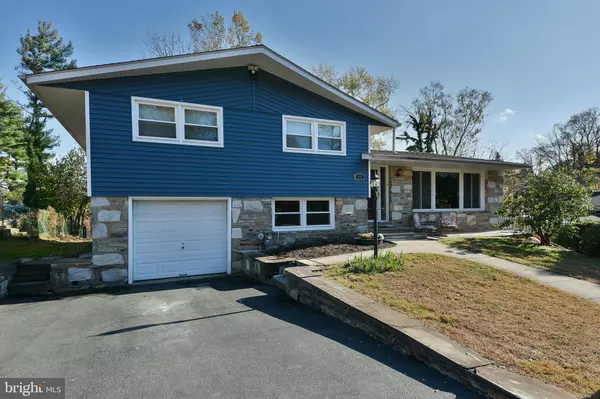 Huntingdon Valley, PA 19006,955 HENRIETTA AVE