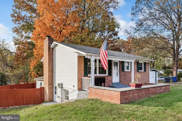 Triangle, VA 22172,18916 WHITE OAK DR