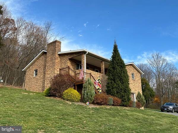 16607 OCEANVIEW LN, Frostburg, MD 21532