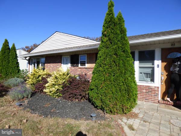 Levittown, PA 19055,22 FAVORED LN