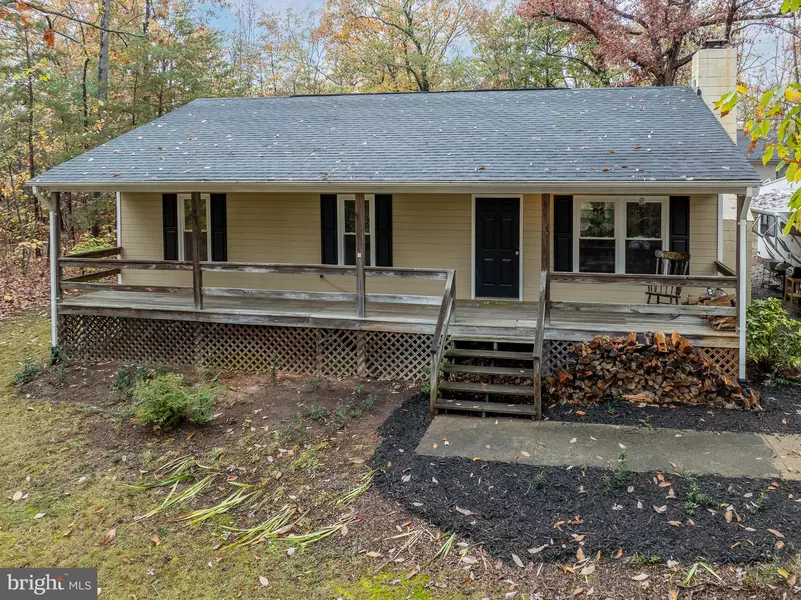 2112 MOUNTAIN VIEW RD, Powhatan, VA 23139