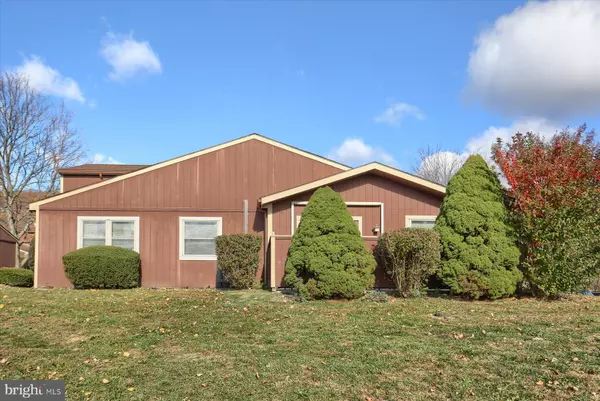 820 LEE LN, Enola, PA 17025