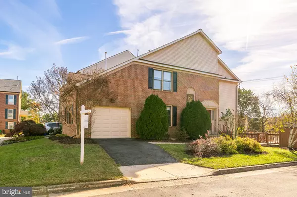 6545 TARTAN VISTA DR, Alexandria, VA 22312