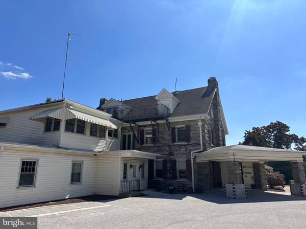 York, PA 17403,1205 E MARKET ST