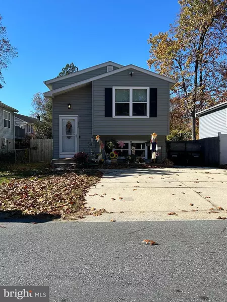 558 ELIZABETH LN, Glen Burnie, MD 21061