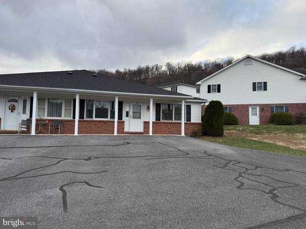 Berkeley Springs, WV 25411,43 GARDEN DR