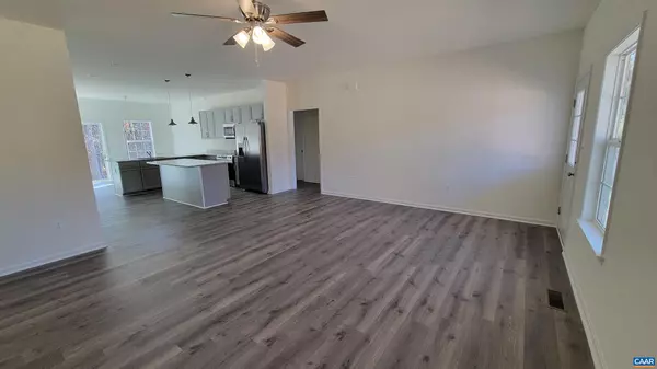 Louisa, VA 23093,228 REDBUD DR