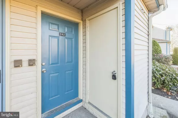 Perkasie, PA 18944,242 ALLEM LN