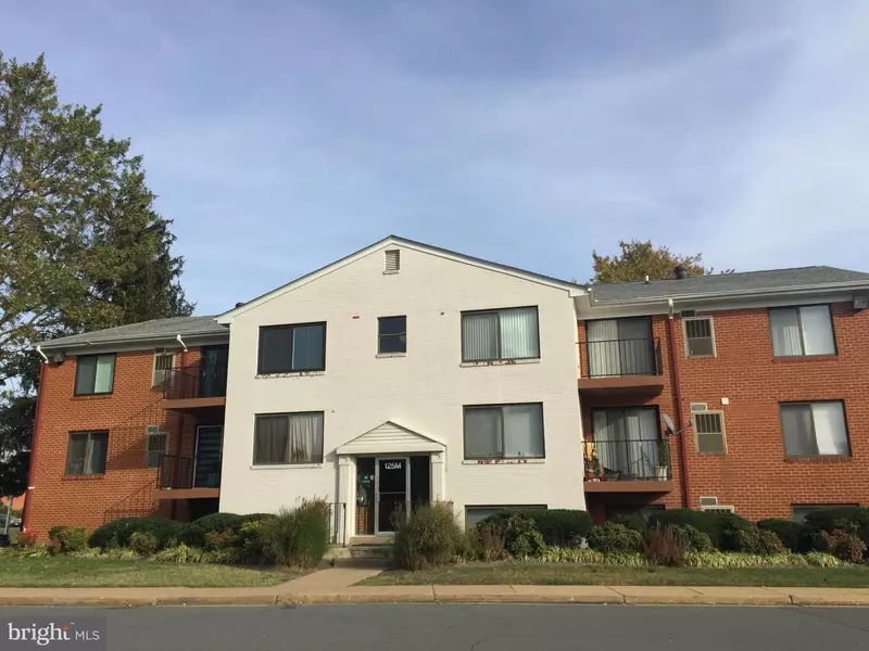 125-M CLUBHOUSE DR SW #9, Leesburg, VA 20175