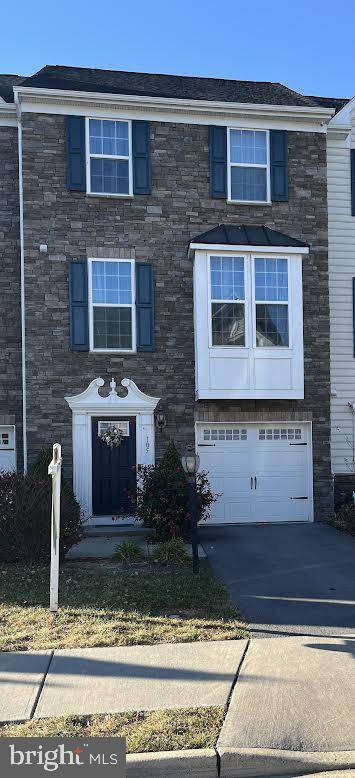 105 CHAMOMILE CT, Lake Frederick, VA 22630