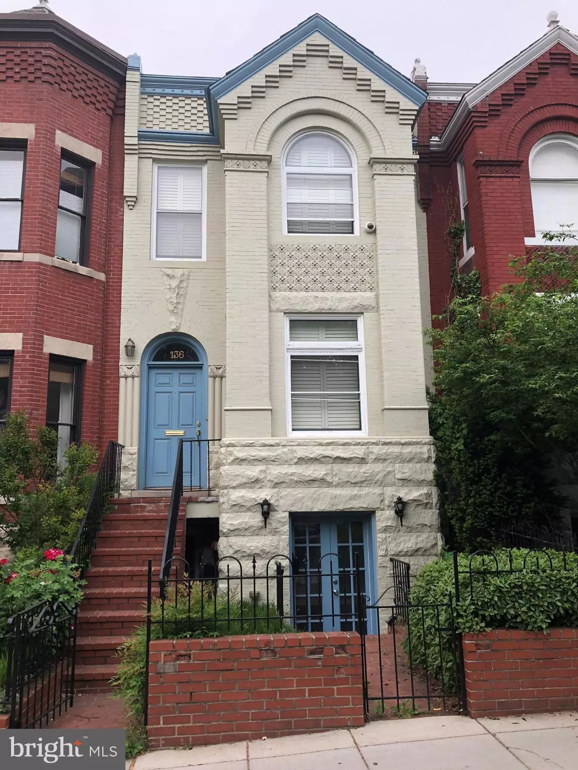 Washington, DC 20003,136 D ST SE #LOWER UNIT