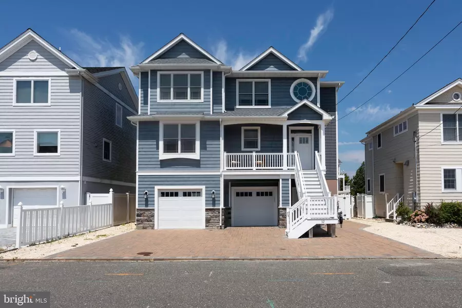 32 MARIN LN, Manahawkin, NJ 08050