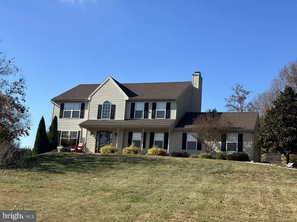 24 W HUNTER CREEK LN, West Grove, PA 19390