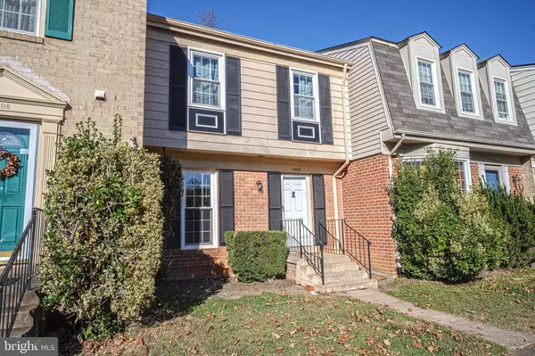 Vienna, VA 22181,9906 LONGFORD CT