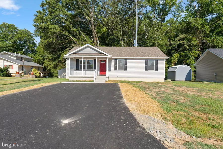 339 NORTH GLEBE RD, Montross, VA 22520