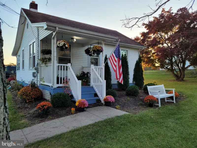 692 OLD YORK RD, Dillsburg, PA 17019