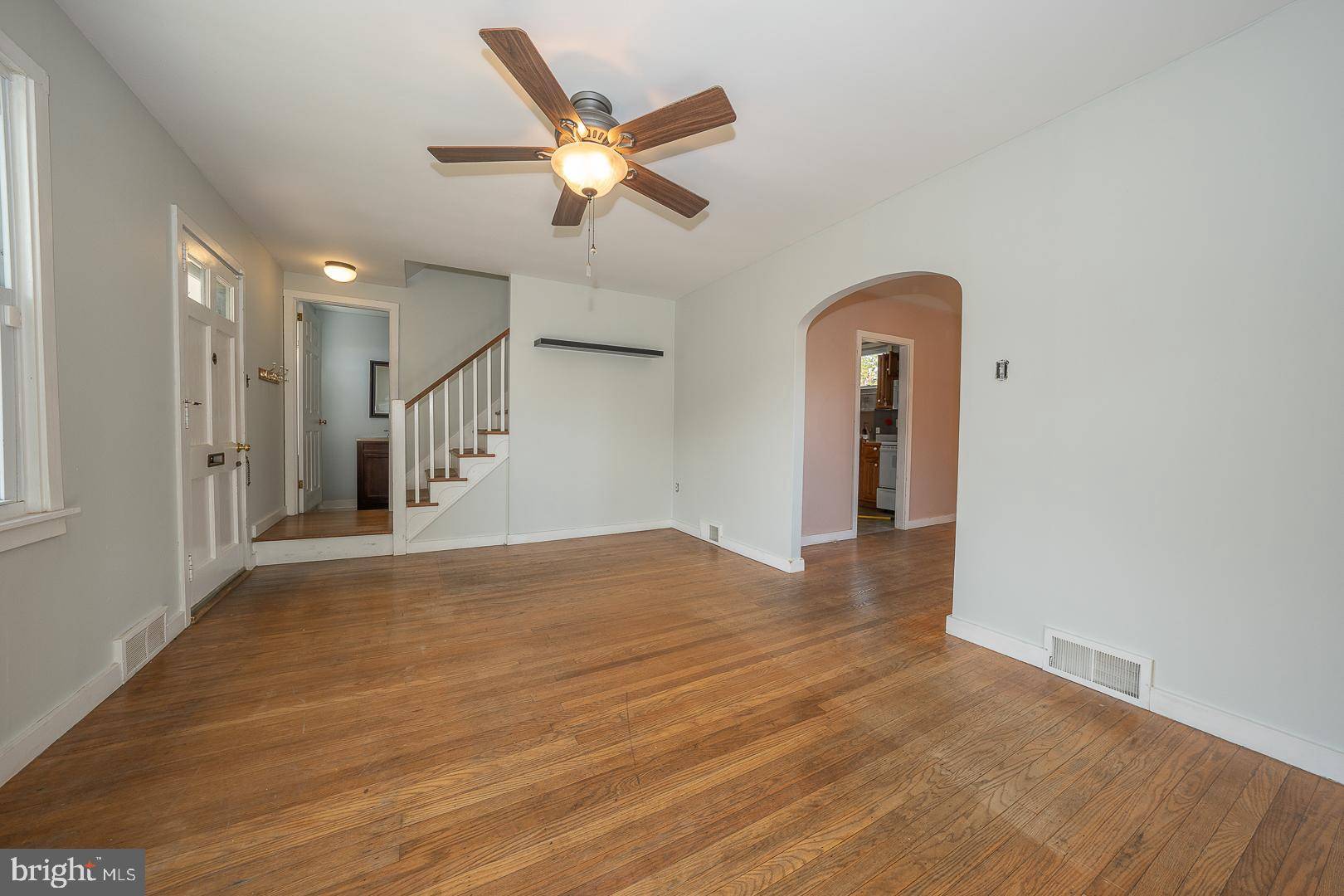 Glenside, PA 19038,542 PENN AVE