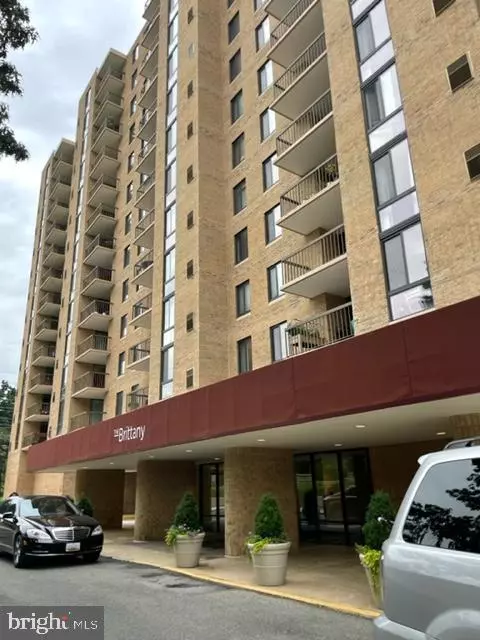 Arlington, VA 22204,4500 S FOUR MILE RUN DR #105