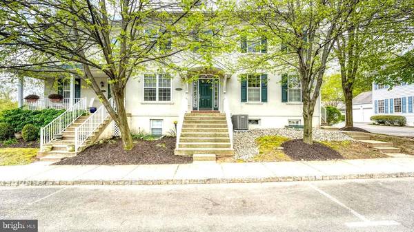 210 LANTERN DR, Doylestown, PA 18901