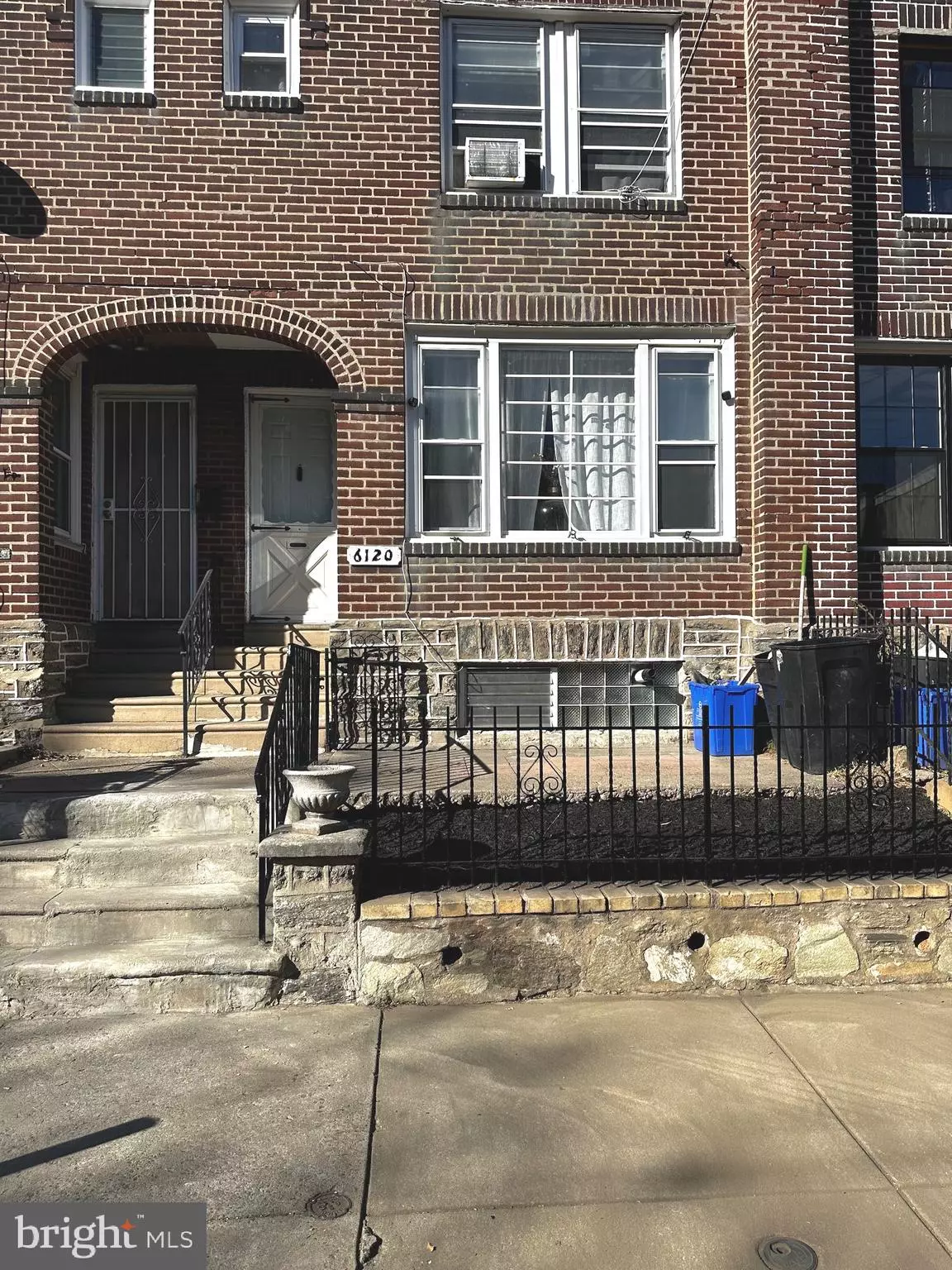 Philadelphia, PA 19135,6120 VANDIKE ST