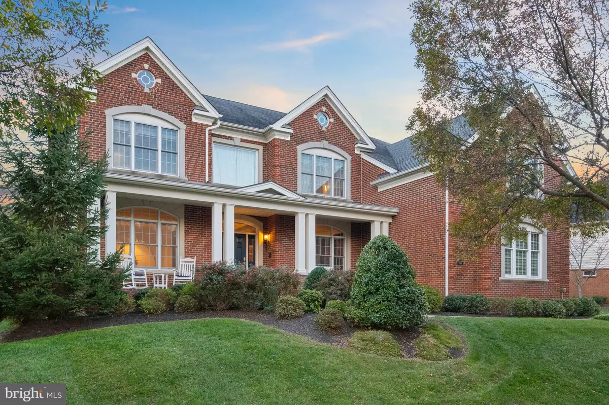 Haymarket, VA 20169,5346 FISHERS HILL WAY