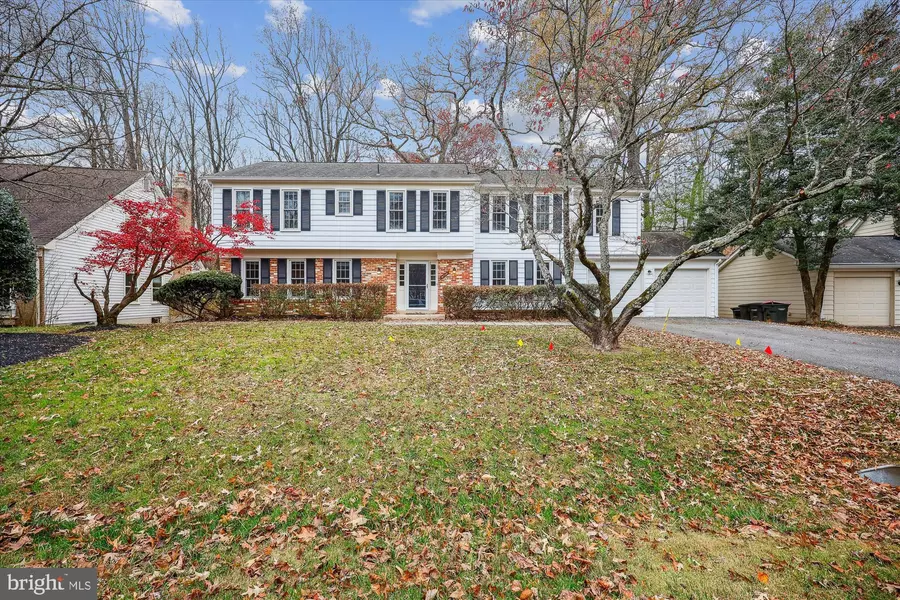 8112 PAISLEY PL, Rockville, MD 20854