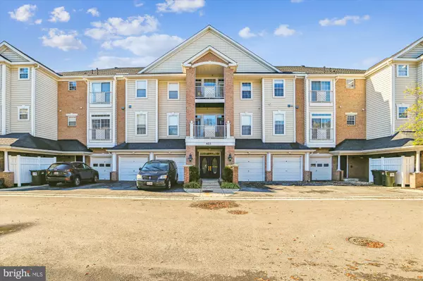 421 HAMLET CLUB DR #202, Edgewater, MD 21037