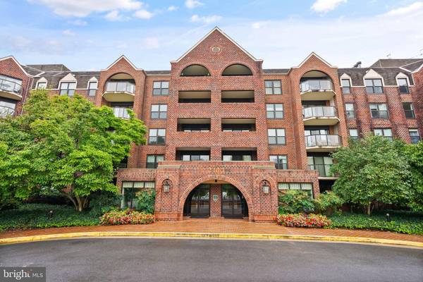 2100 LANGSTON BLVD #210,  Arlington,  VA 22201