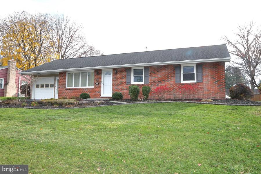 584 E WILLOW ST, Elizabethtown, PA 17022