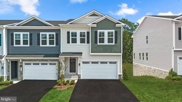 121 LEATHER FLOWER DR, Lake Frederick, VA 22630