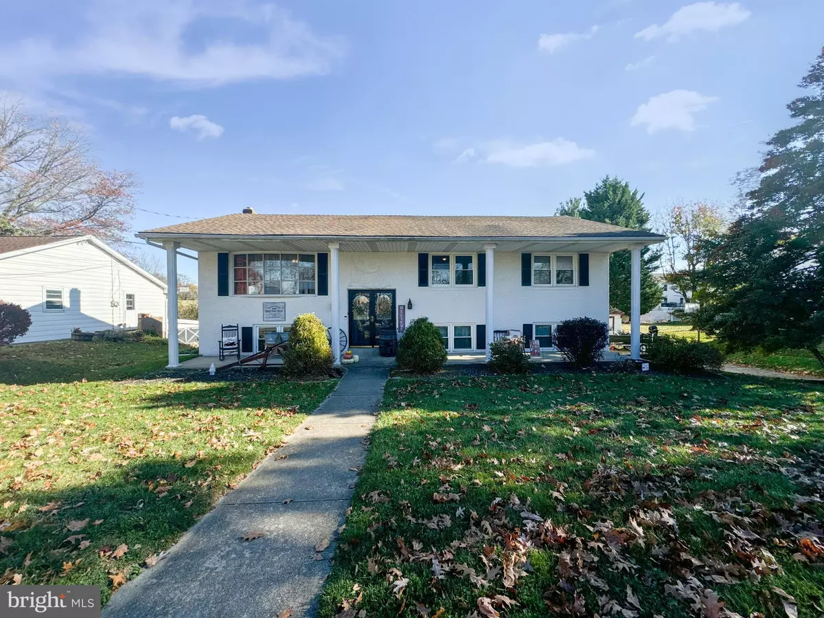 York, PA 17408,4086 ROBINHOOD DR