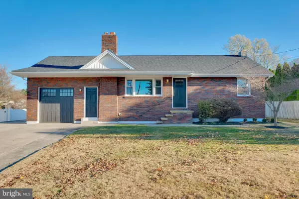 112 E MOUNT KIRK AVE, Norristown, PA 19403