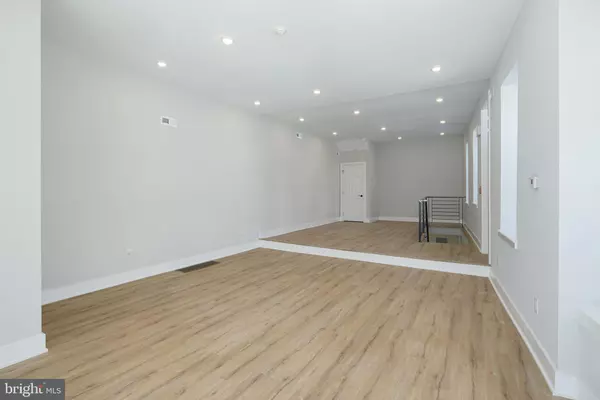 Philadelphia, PA 19121,2701 W GLENWOOD AVE