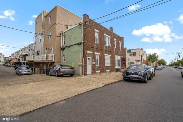 2842 S ISEMINGER ST, Philadelphia, PA 19148